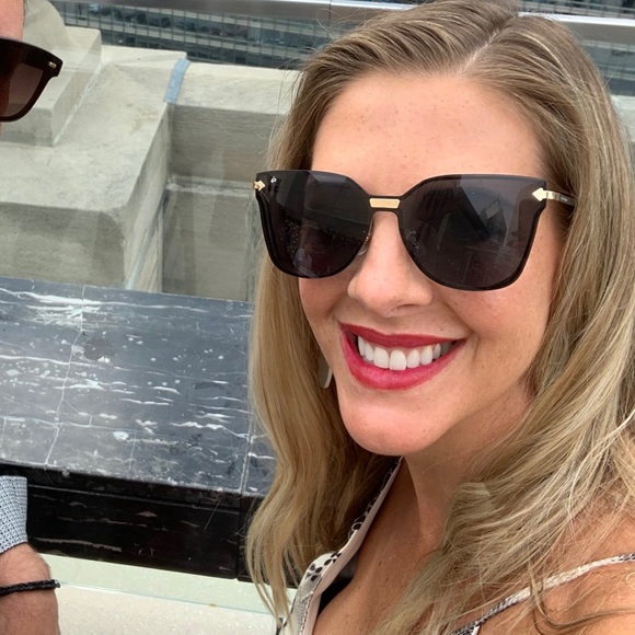 Meet your Posher, Katie - Picture 1 of 1